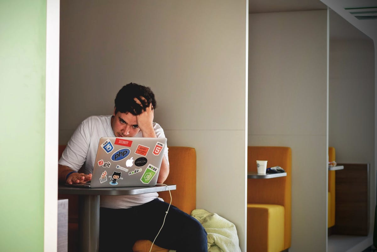 Scientists Just Discovered That ADHD Brains Slip Into Microsleep While Wide Awake — And It Finally Explains Why You Cannot Power Through the Fog